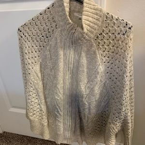 Sweater/poncho
